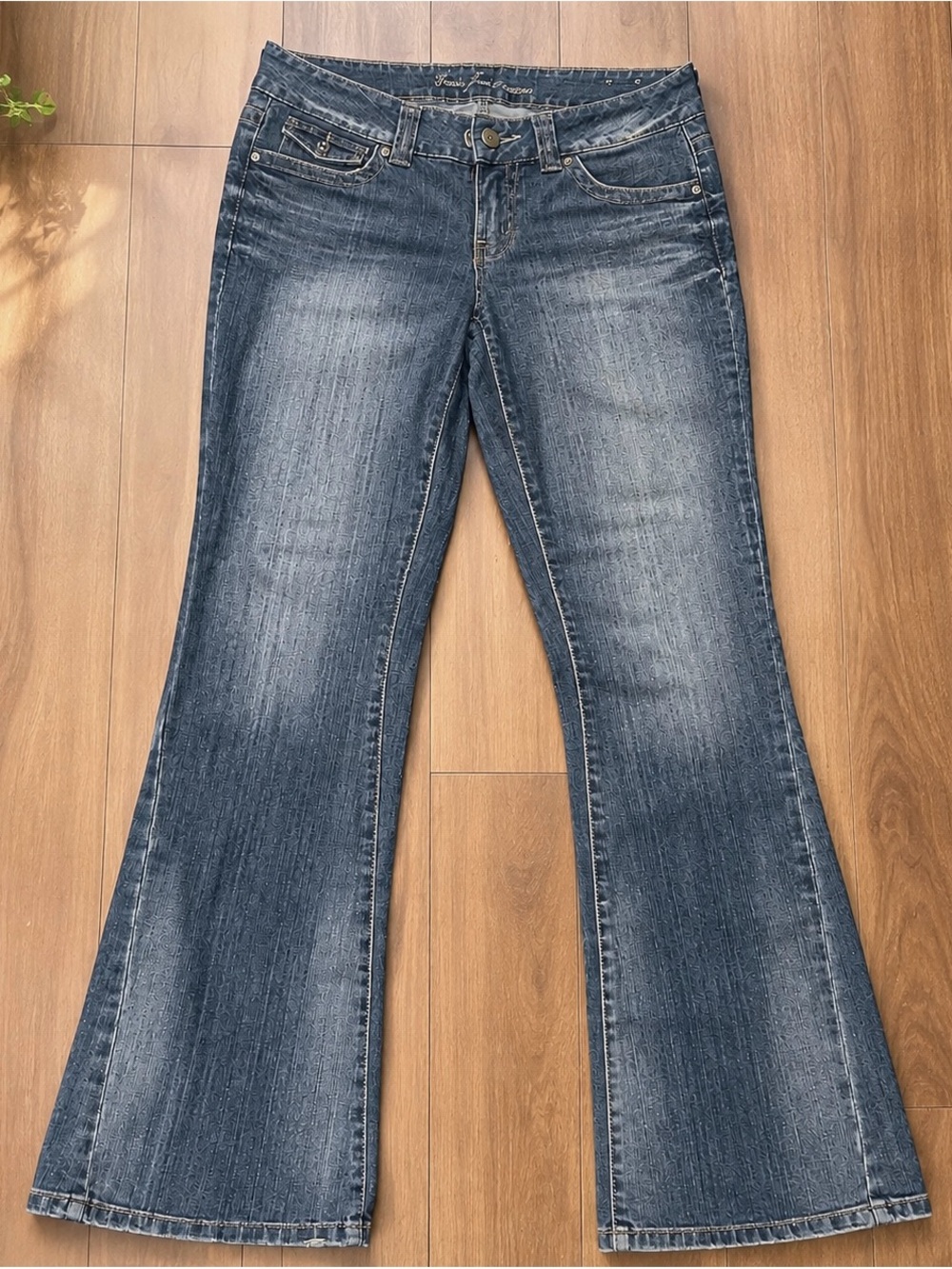 Vintage Guess Women's Low Rise Flare Jeans